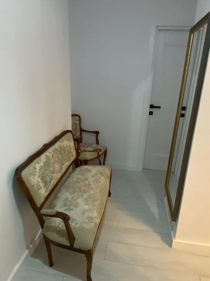 Ultracentral Apartament Calea Victoriei Bucharest Exterior photo